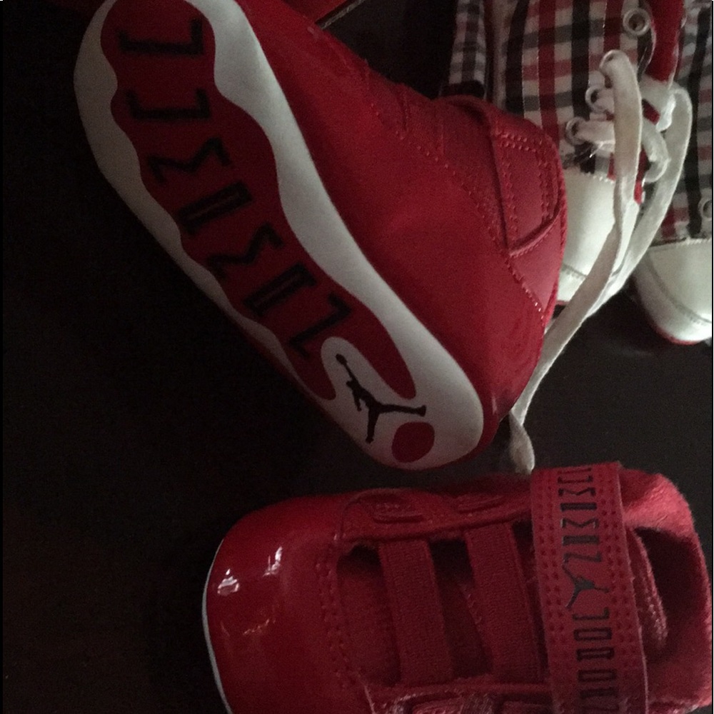 Jordan 11s